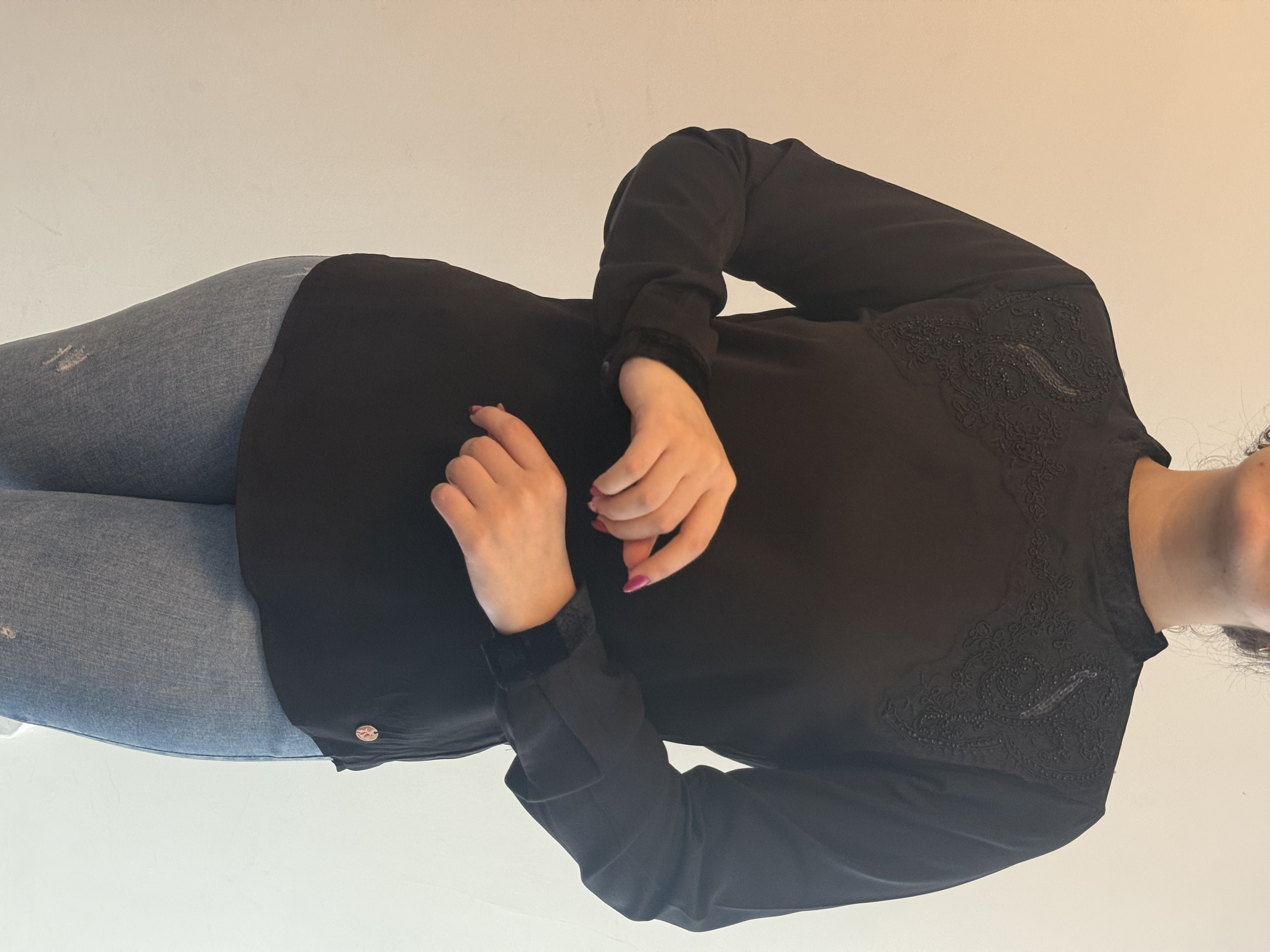 شومیز مشکی مجلسی منجقدوزی و دانتلدار
